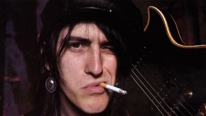 1452112232-622848-izzy-stradlin-picture