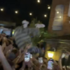 Machine Gun Kelly se vuelve viral tras fallido salto al público